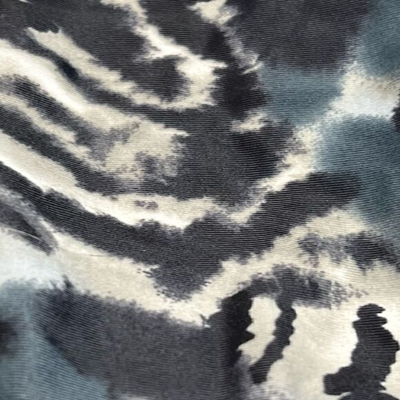 Speedo NWT black and gray animal print one piece swimsuit size 12 - Picture 11 of 13